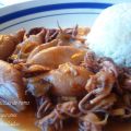 CHIPIRONES ENCEBOLLADOS