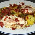 Revuelto de patatas con huevos y lascas de jamon