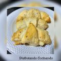 Croissant de queso cabra y salmón ahumado