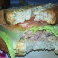 SANDWICH CON ATÚN