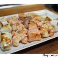 BROCHETAS DE SALMÓN, SEPIA Y GAMBONES