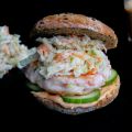 Hamburguesas de gambas con slaw y mahonesa[...]