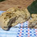 PAN DE ACEITUNAS CON ROMERO