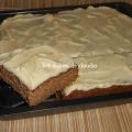 Bizcocho de pera con frosting de queso