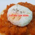 Calabaza al ajillo con salchichas y huevo[...]