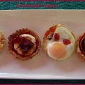 Tartaletas de huevo y sobrasada con miel