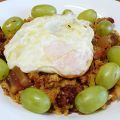 Migas aragonesas con huevo y uva
