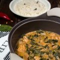 Curry cremoso de pollo y espinacas