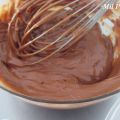 BIZCOCHO DE CHOCOLATE Y ALMENDRAS