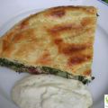 HOJALDRE DE ACELGAS Y BACON CON MAYONESA A LA[...]