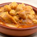 Potaje de garbanzos con bacalao