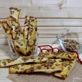 PALITOS DE PAN CON PIPAS
