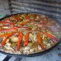 Arroces (V): Con conejo, pollo y… los amigos