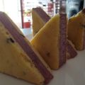 HELADO DE MORA EN SANDWICH DE GALLETA DE[...]