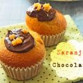 Magdalenas de naranja y chocolate