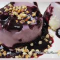 PANNACOTTA DE MORAS CON CROCANTE DE ALMENDRAS