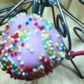 Mis primeros Cakepops hechos con los recortes[...]