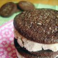sandwich helado de plátano y leche malteada con[...]