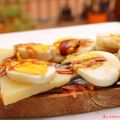 Tosta de anchoas, queso, huevos y reducción de[...]