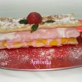 MILHOJAS DE HOJALDRE Y MERENGUE DE FRESA \\//