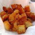 CROSTONES O CRUTONES DE PAN FRITO