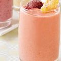 Licuado de duraznos y fresas