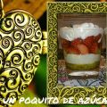 POSTRE DE FRESAS, GALLETAS, QUESO Y NATA
