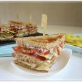 SÁNDWICH CLUB DE POLLO