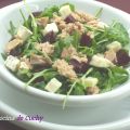 Ensalada de rúcula, remolacha y atún