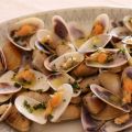 Coquinas de Huelva a la plancha o en salsa