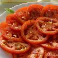 ENSALADA DE TOMATE , AJO Y COMINO