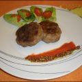 Hamburguesas con salsa Perrins y alcaparras
