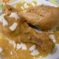 Jamoncitos de pollo en salsa de piñones