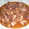 Calamares con tomate