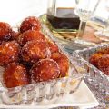 Buñuelos de viento con naranja y azahar