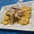 Chicharro horneado con patatas panaderas
