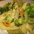 BROCOLI CON PASTA DE COLORES