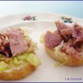 MONTADITO DE ATÚN & LECHUGA