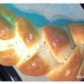 TRENZA DE PAN BRIOCHE RELLENA DE JAMON YORK Y[...]