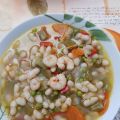POTAJE DE ALUBIAS CON VERDURAS Y GAMBAS