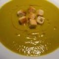 Crema de verduras con picatostes en olla rápida