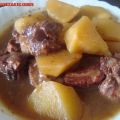 PATATAS CON COSTILLAS AL VINO TINTO