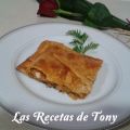 EMPANADA DE ATÚN Y  HUEVO