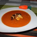 CREMA DE ZANAHORIAS CON FRITOS DE QUESO