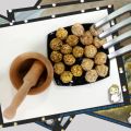 Bolitas de quesos variados con frutos secos