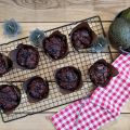 Muffins integrales de aguacate y chocolate