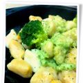 Gnocchi de calabaza y yuca con crema de brócoli