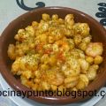 Garbanzos rehogados con gambas