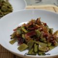 Judías verdes con cebolla caramelizada y jamón