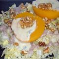 Melocotón en ensalada con queso azul